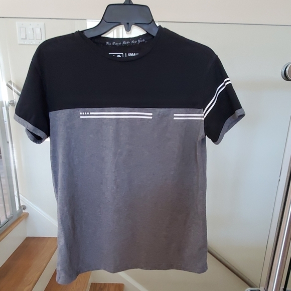 SOBK boy's t-shirt.  Size S - Picture 1 of 7